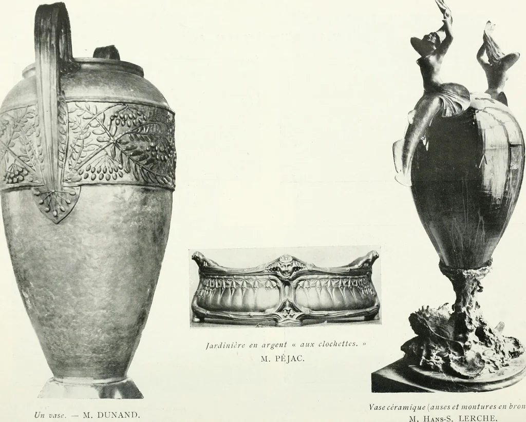 An illustration from Les Salons d'architecture, 1907, leaf 145