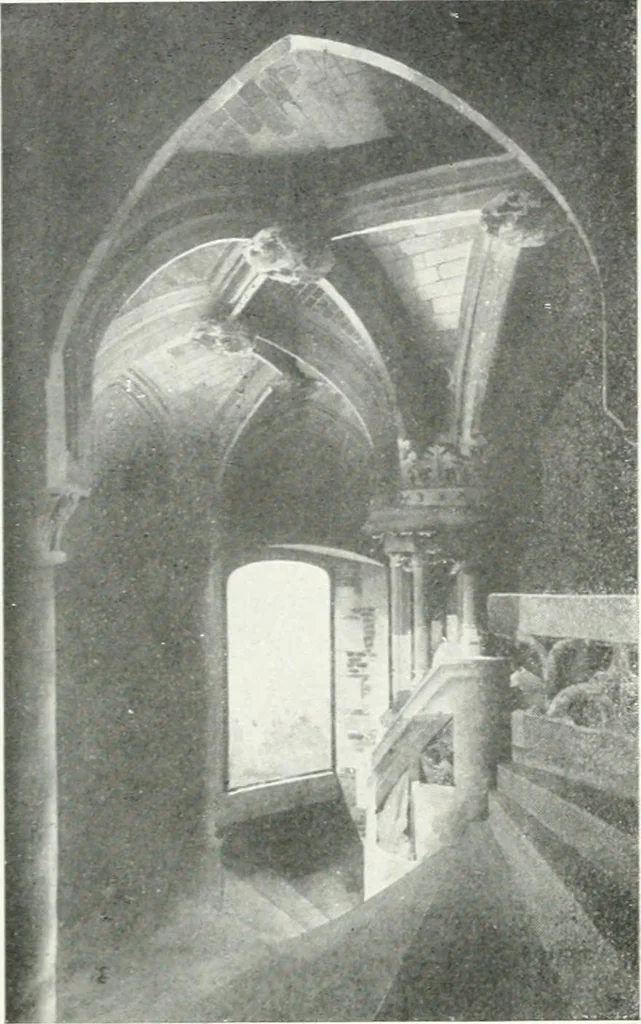 An illustration from Les Salons d'architecture, 1907, leaf 37