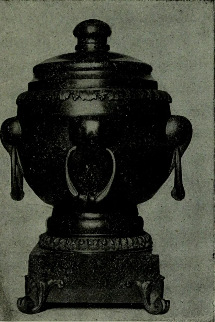 An illustration from Le style Louis XVI : ouvrage orne de 160 gravures environ, 1900, leaf 214