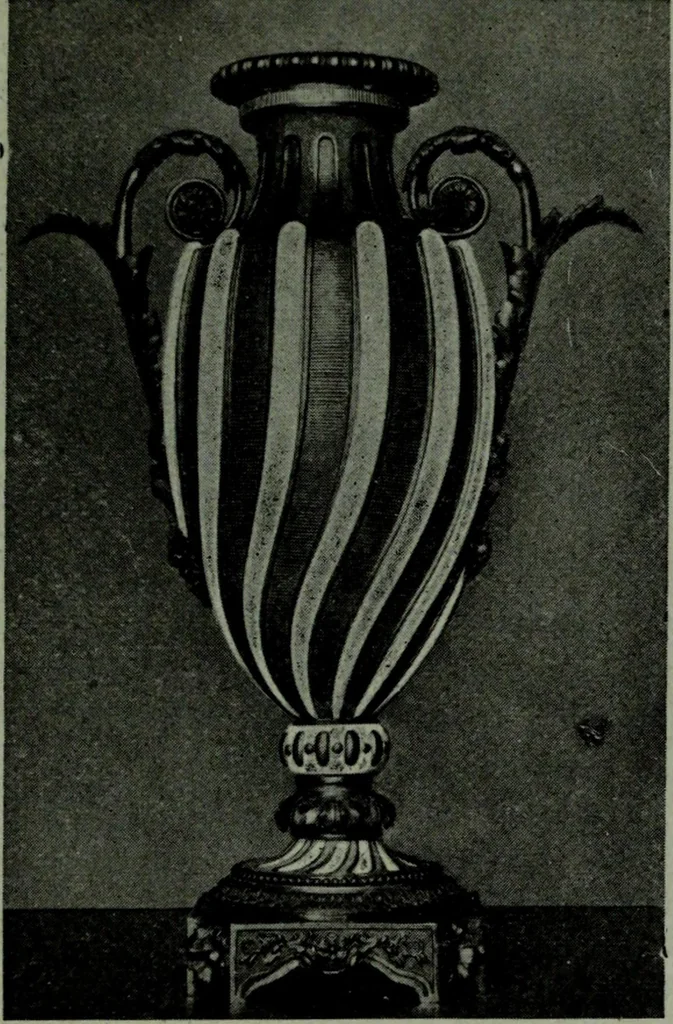 An illustration from Le style Louis XVI : ouvrage orne de 160 gravures environ, 1900, leaf 228