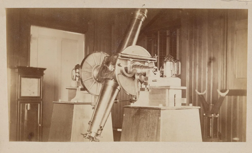 An illustration from Lick Observatory photographs, leaf 5