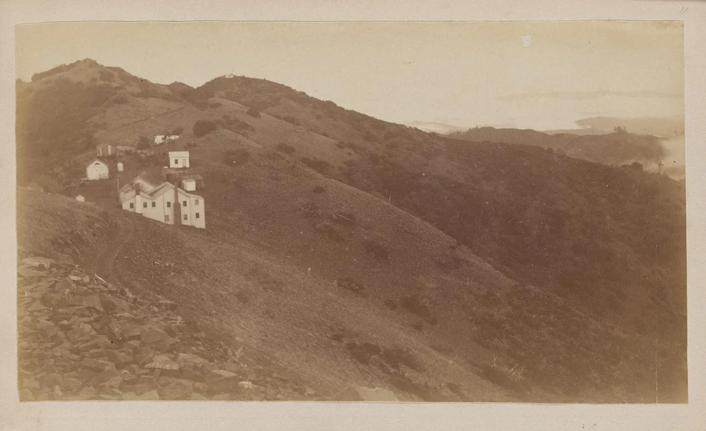 An illustration from Lick Observatory photographs, leaf 8