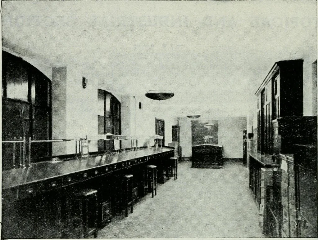 An illustration from Light and lighting, 1908, leaf 481