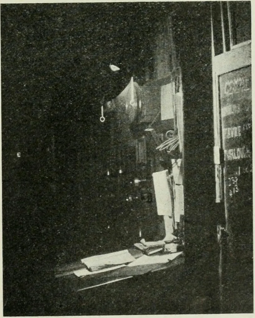 An illustration from Light and lighting, 1908, leaf 86