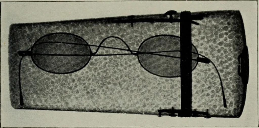 An illustration from Light visible and invisible : a series of lectures delivered at the Royal Institution of Great Britain, at Christmas, 1896, 1897, leaf 310