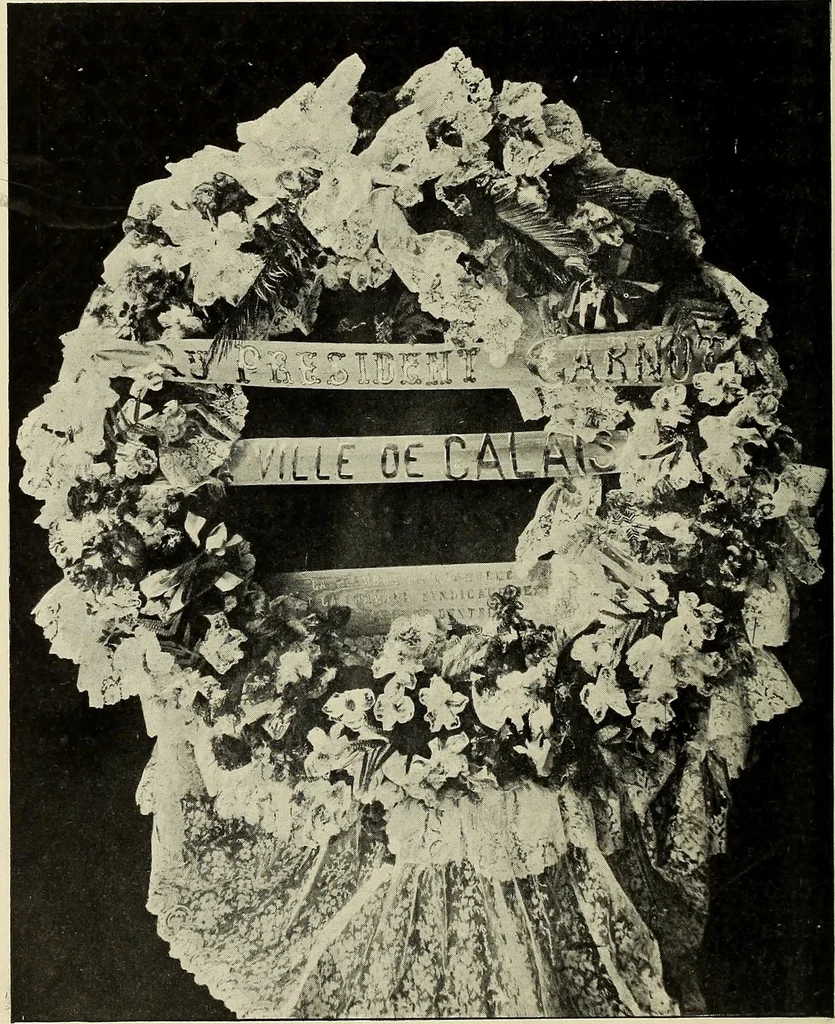 An illustration from L'Industrie des tulles & dentelles mécaniques dans Le Pas-de-Calais, 1815-1900, 1900, leaf 471