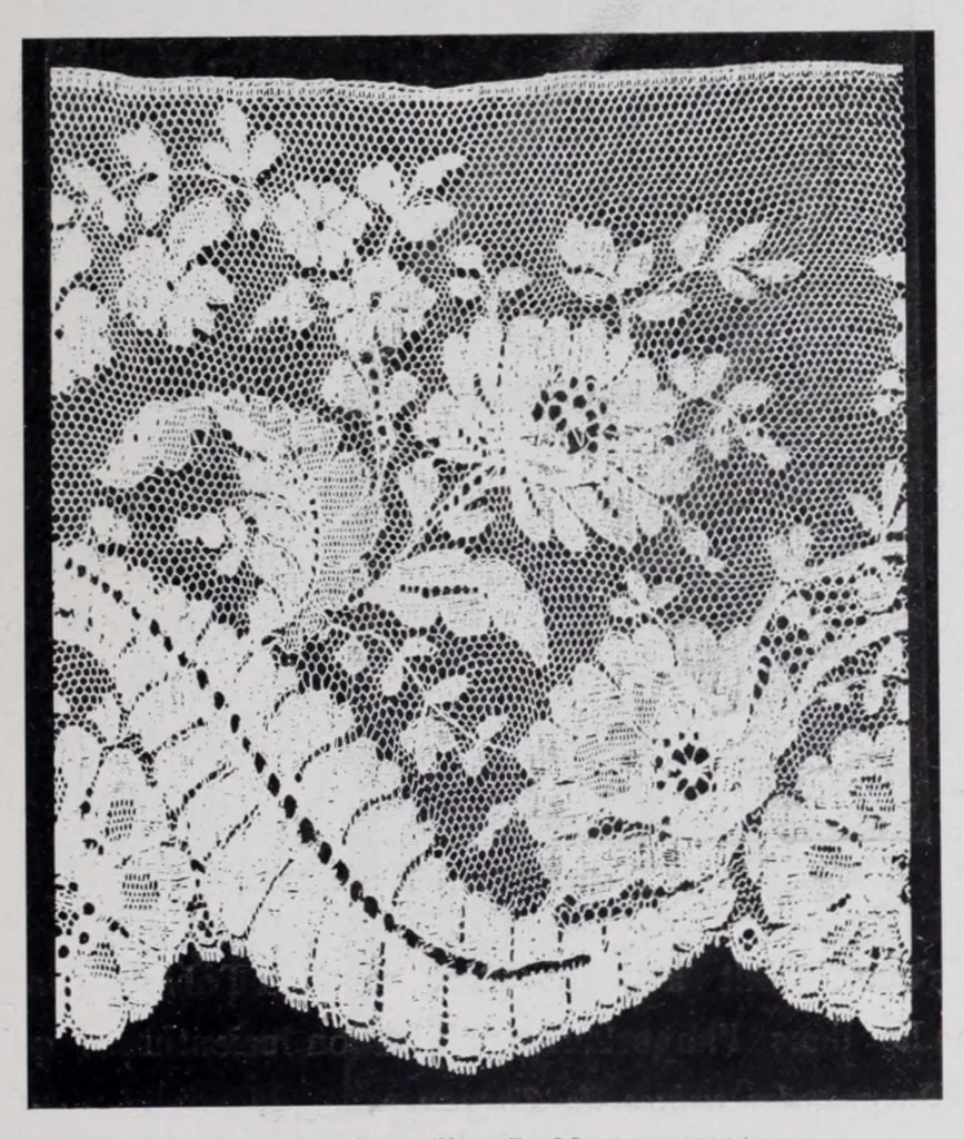 An illustration from L'industrie des tulles et dentelles mécanique dans le Pas-de-Calais, 1815-1900 / Henri Hénon, 1900, leaf 289