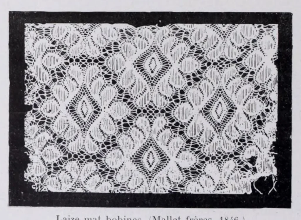 An illustration from L'industrie des tulles et dentelles mécanique dans le Pas-de-Calais, 1815-1900 / Henri Hénon, 1900, leaf 98