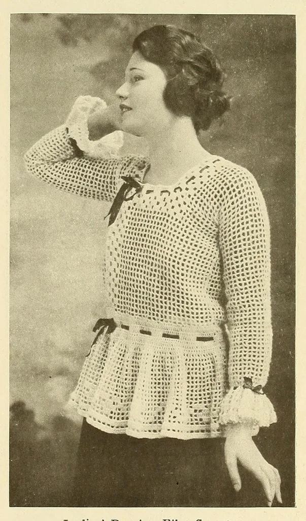 An illustration from Lion yarn book : describing latest creations in worsted work, 1920, leaf 15