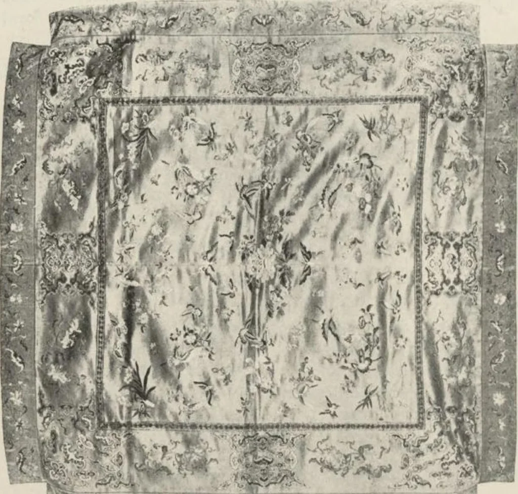 An illustration from Illustrated catalogue of the furniture and embellishments from the Imperial Palace, Pekin, exquisitely wrought gold ornaments from the ceremonial crowns of the former Emperor and Empress of China and numerous other objects of antiquity and distinctive artistic excellence, recently acquired by the firm of Messrs. Yamanaka & Company, New York, Japan, China [electronic resource] : to be sold at unrestricted public sale on the afternoons herein stated, 1917, leaf 112