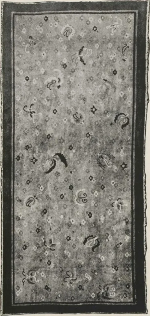 An illustration from Illustrated catalogue of the furniture and embellishments from the Imperial Palace, Pekin, exquisitely wrought gold ornaments from the ceremonial crowns of the former Emperor and Empress of China and numerous other objects of antiquity and distinctive artistic excellence, recently acquired by the firm of Messrs. Yamanaka & Company, New York, Japan, China [electronic resource] : to be sold at unrestricted public sale on the afternoons herein stated, 1917, leaf 148