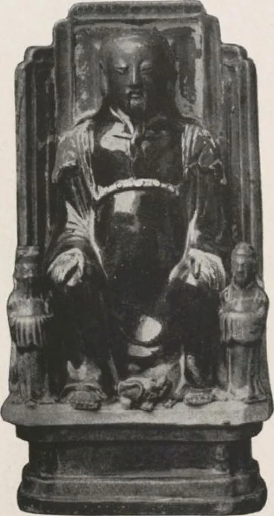 An illustration from Illustrated catalogue of the important collection of antique Chinese porcelains, Sung and Ming potteries, ancient stone sculptures, carved jades and other hard stones, snuff bottles, Mandarin necklaces, bronzes, enamels, palace furniture and wall panels and a number of rare and fine ancient Chinese paintings of the Sung and Ming periods [electronic resource] : all of which are to be sold at unrestricted public sale by direction of the Chinese expert, Lee Van Ching of Shanghai on the afternoons herein stated, 1917, leaf 159