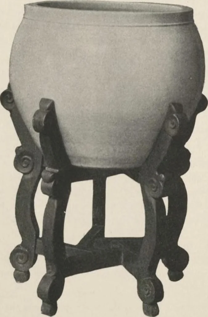 An illustration from Illustrated catalogue of the important collection of antique Chinese porcelains, Sung and Ming potteries, ancient stone sculptures, carved jades and other hard stones, snuff bottles, Mandarin necklaces, bronzes, enamels, palace furniture and wall panels and a number of rare and fine ancient Chinese paintings of the Sung and Ming periods [electronic resource] : all of which are to be sold at unrestricted public sale by direction of the Chinese expert, Lee Van Ching of Shanghai on the afternoons herein stated, 1917, leaf 223