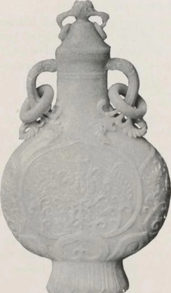 An illustration from Illustrated catalogue of the important collection of antique Chinese porcelains, Sung and Ming potteries, ancient stone sculptures, carved jades and other hard stones, snuff bottles, Mandarin necklaces, bronzes, enamels, palace furniture and wall panels and a number of rare and fine ancient Chinese paintings of the Sung and Ming periods [electronic resource] : all of which are to be sold at unrestricted public sale by direction of the Chinese expert, Lee Van Ching of Shanghai on the afternoons herein stated, 1917, leaf 62