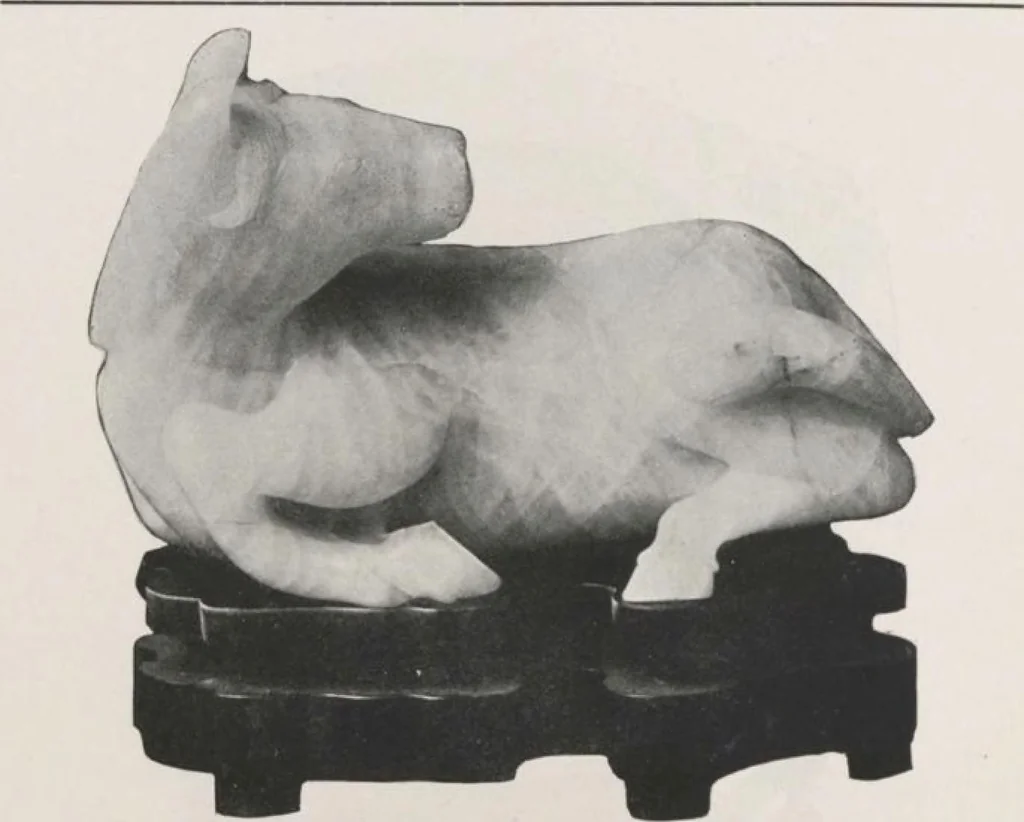 An illustration from Illustrated catalogue of the important collection of antique Chinese porcelains, Sung and Ming potteries, ancient stone sculptures, carved jades and other hard stones, snuff bottles, Mandarin necklaces, bronzes, enamels, palace furniture and wall panels and a number of rare and fine ancient Chinese paintings of the Sung and Ming periods [electronic resource] : all of which are to be sold at unrestricted public sale by direction of the Chinese expert, Lee Van Ching of Shanghai on the afternoons herein stated, 1917, leaf 70