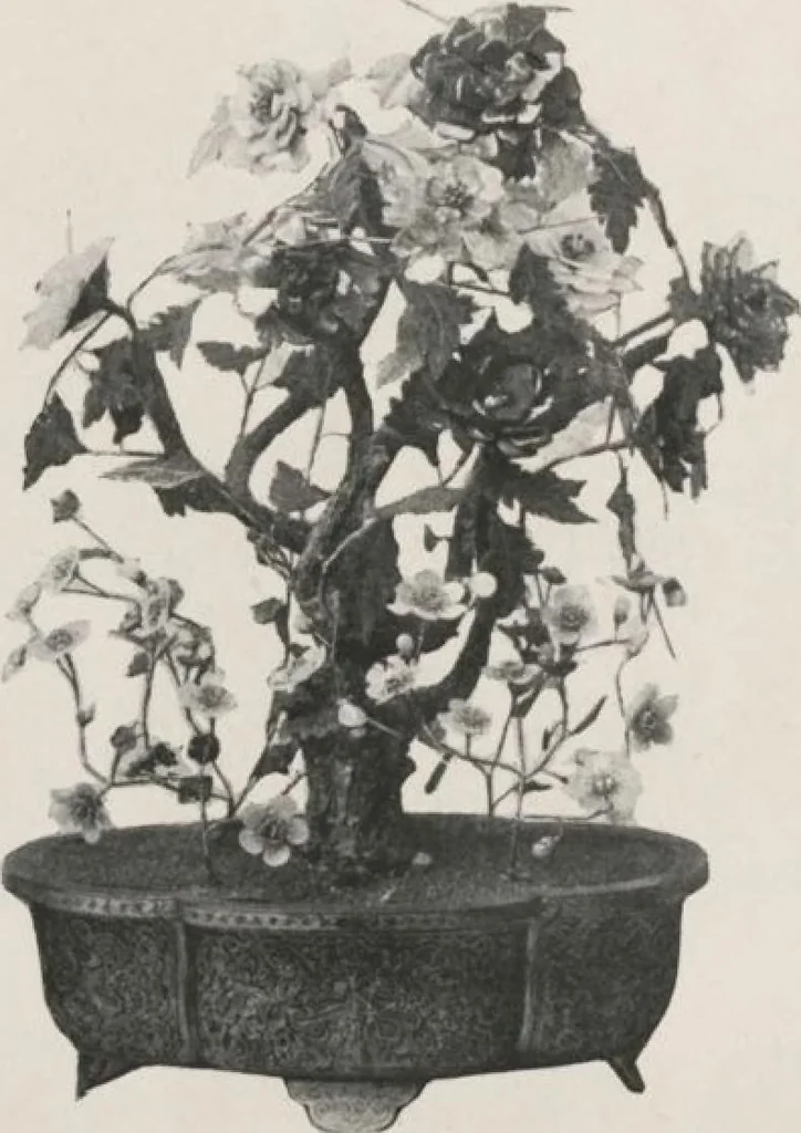 An illustration from Illustrated catalogue of the important collection of antique Chinese porcelains, Sung and Ming potteries, ancient stone sculptures, carved jades and other hard stones, snuff bottles, Mandarin necklaces, bronzes, enamels, palace furniture and wall panels and a number of rare and fine ancient Chinese paintings of the Sung and Ming periods [electronic resource] : all of which are to be sold at unrestricted public sale by direction of the Chinese expert, Lee Van Ching of Shanghai on the afternoons herein stated, 1917, leaf 72