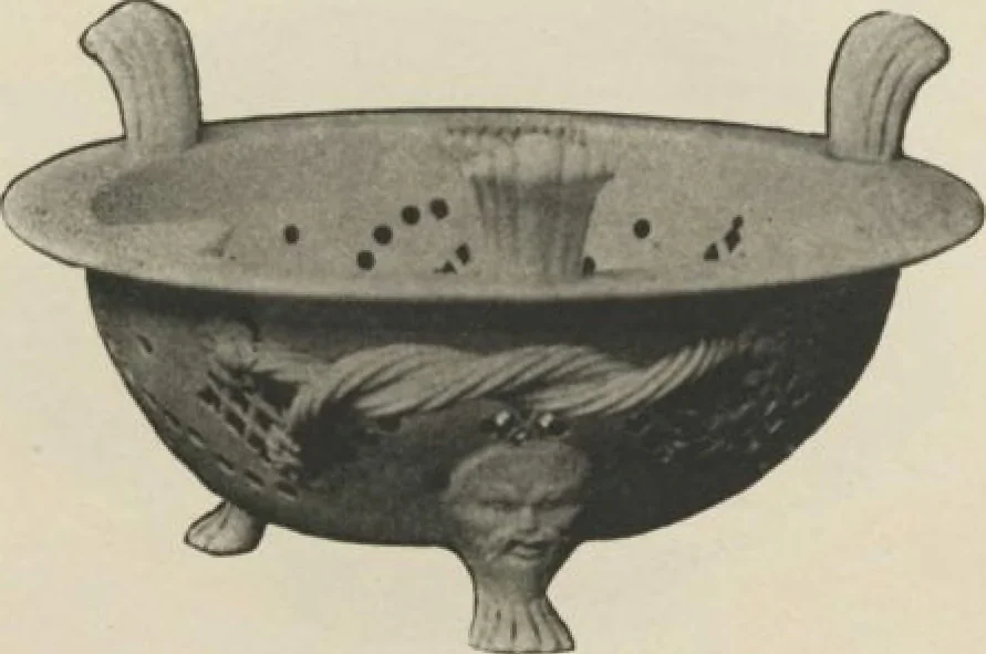 An illustration from Illustrated catalogue of a remarkable collection of beautiful white glazes in European and Oriental productions, exceptional Chinese porcelains, exclusively single-color specimens [electronic resource] : to be sold at unrestricted public sale by direction of Mr. Thomas B. Clarke at the American Art Galleries on the afternoons herein stated, 1918, leaf 12
