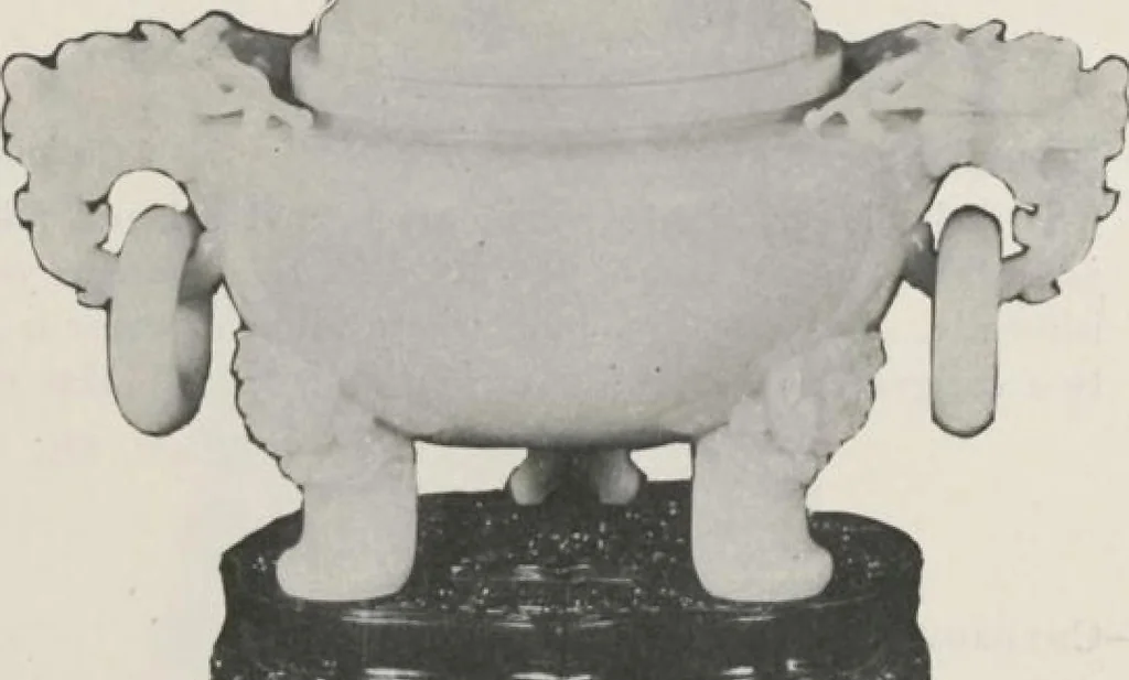 An illustration from Illustrated catalogue of an exceedingly important collection of artistic Oriental objects and decorative art, which the owners have been three years in assembling [electronic resource] : to be sold at unrestricted public sale by direction of the owners, the well-known house of Yamanaka & Co., New York, Japan, China, London, on the afternoons and evening herein stated, 1921, leaf 52