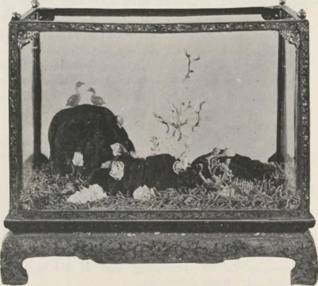 An illustration from Illustrated catalogue of an exceedingly important collection of artistic Oriental objects and decorative art, which the owners have been three years in assembling [electronic resource] : to be sold at unrestricted public sale by direction of the owners, the well-known house of Yamanaka & Co., New York, Japan, China, London, on the afternoons and evening herein stated, 1921, leaf 67
