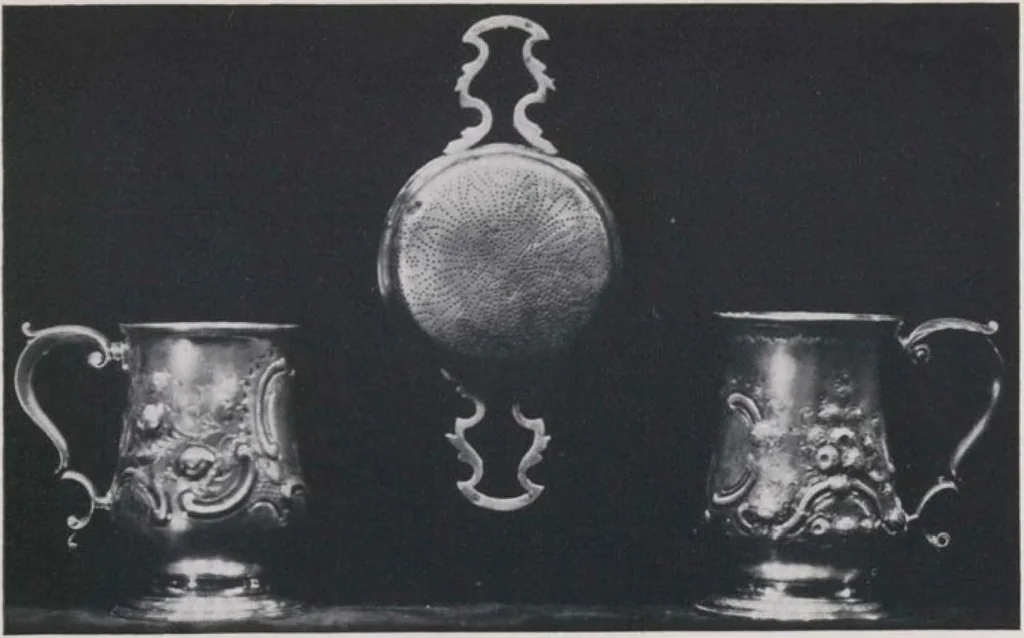An illustration from The Jacob Paxson Temple collection of early American furniture and objects of art [electronic resource], 1922, leaf 23