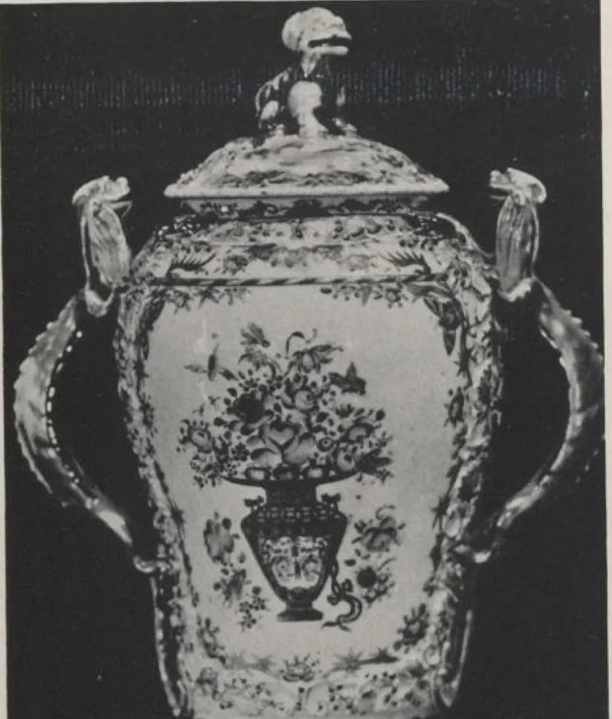 An illustration from Illustrated announcement of the sale by auction of the Jacob Paxson Temple collection of early American furniture and objects of art ... [electronic resource], 1922, leaf 242