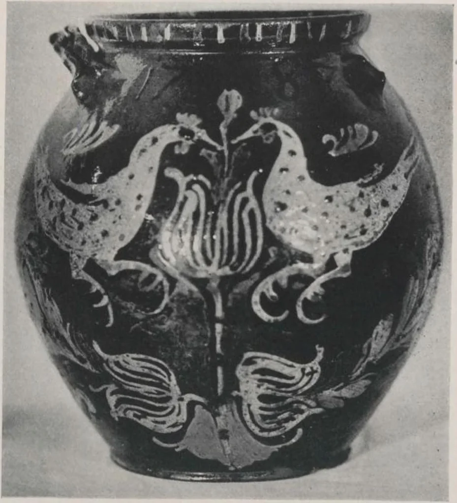 An illustration from Illustrated announcement of the sale by auction of the Jacob Paxson Temple collection of early American furniture and objects of art ... [electronic resource], 1922, leaf 249