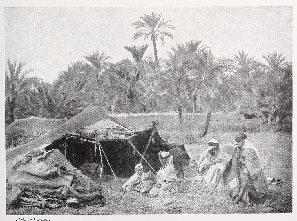 An illustration from The living races of mankind : a popular illustrated account of the customs, habits, pursuits, feasts & ceremonies of the races of mankind throughout the world, 1902, leaf 367