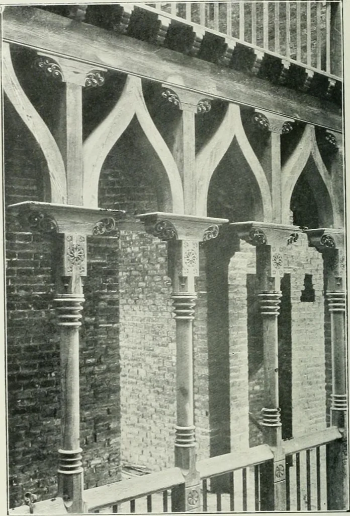 An illustration from L'oeuvre de Puig Cadafalch, architecte, 1896-1904 : architecture, décoration, mobilier, serrurerie, carrelages, &c, &, 1904, leaf 129