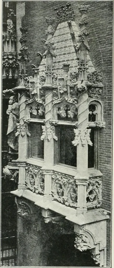 An illustration from L'oeuvre de Puig Cadafalch, architecte, 1896-1904 : architecture, décoration, mobilier, serrurerie, carrelages, &c, &, 1904, leaf 25