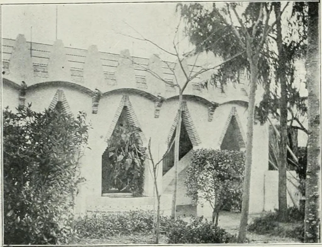 An illustration from L'oeuvre de Puig Cadafalch, architecte, 1896-1904 : architecture, décoration, mobilier, serrurerie, carrelages, &c, &, 1904, leaf 49