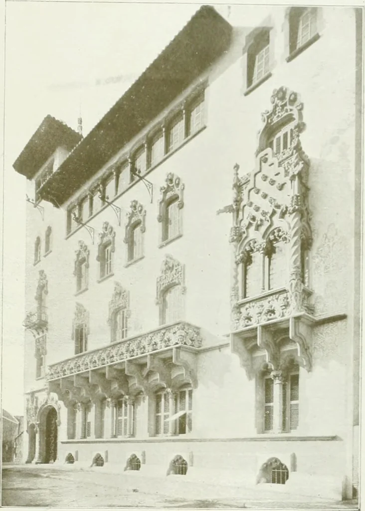 An illustration from L'oeuvre de Puig Cadafalch, architecte, 1896-1904 : architecture, décoration, mobilier, serrurerie, carrelages, &c, &, 1904, leaf 70