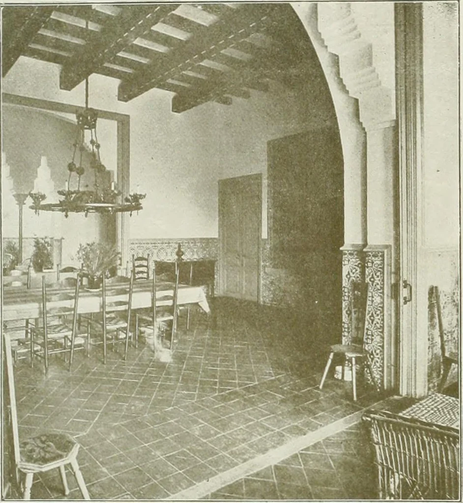 An illustration from L'oeuvre de Puig Cadafalch, architecte, 1896-1904 : architecture, décoration, mobilier, serrurerie, carrelages, &c, &, 1904, leaf 83