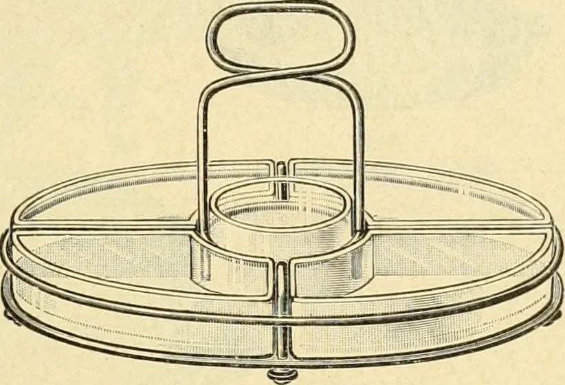 An illustration from L'orfevrerie d'Ercuis ... fonderies, laminoirs et ateliers d'orfevrerie, d'argenture et dorure a Ercuis (Oise)., 1911, leaf 174