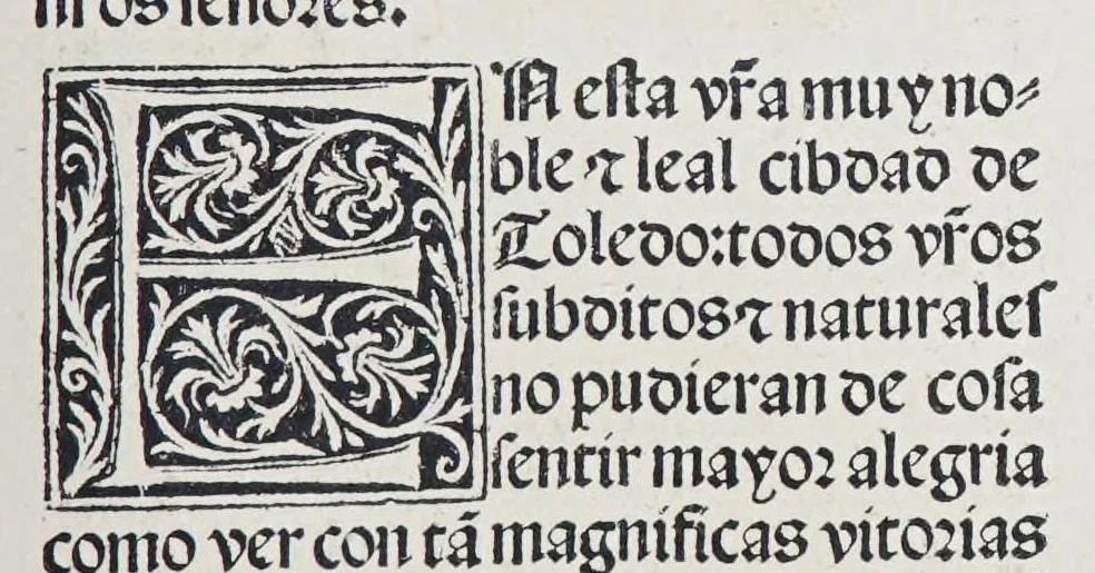 An illustration from Los tratados del doctor Alonso Ortiz : Tratado dela herida del rey. : Tratado consolatorio a la princesa de Portugal. : Item vna oracion alos reyes en latin y en romance : Item dos cartas me[n]ajeras a los reyes. Vna que embio [sic] la cibdad [sic] la otra el cabildo dela yglesia de Toledo : Tratado contra la carta del prothonotario de Lucena, leaf 107