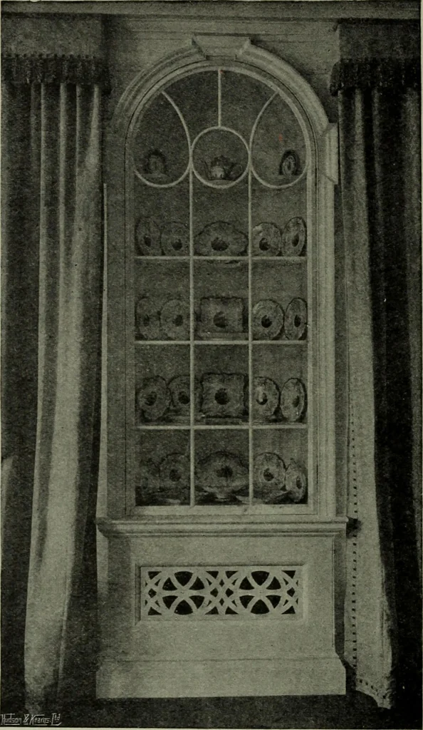 An illustration from Lutyens houses and gardens, 1921, leaf 121