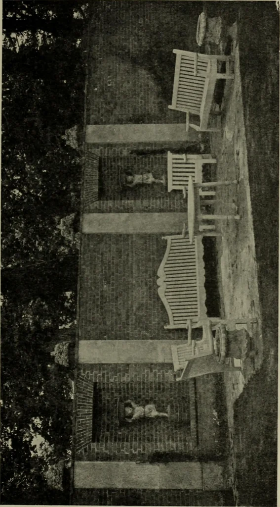 An illustration from Lutyens houses and gardens, 1921, leaf 128