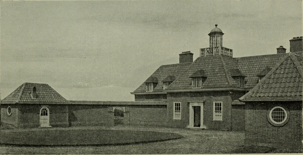 An illustration from Lutyens houses and gardens, 1921, leaf 161