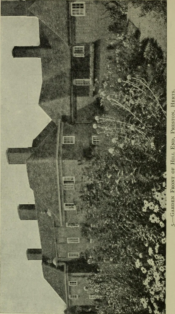 An illustration from Lutyens houses and gardens, 1921, leaf 23