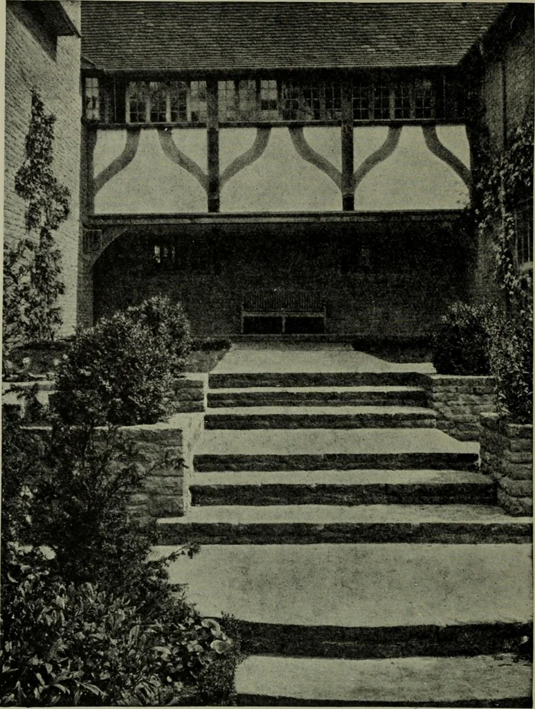 An illustration from Lutyens houses and gardens, 1921, leaf 41
