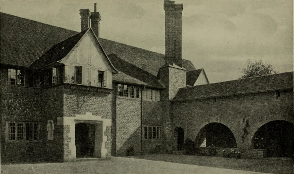 An illustration from Lutyens houses and gardens, 1921, leaf 44
