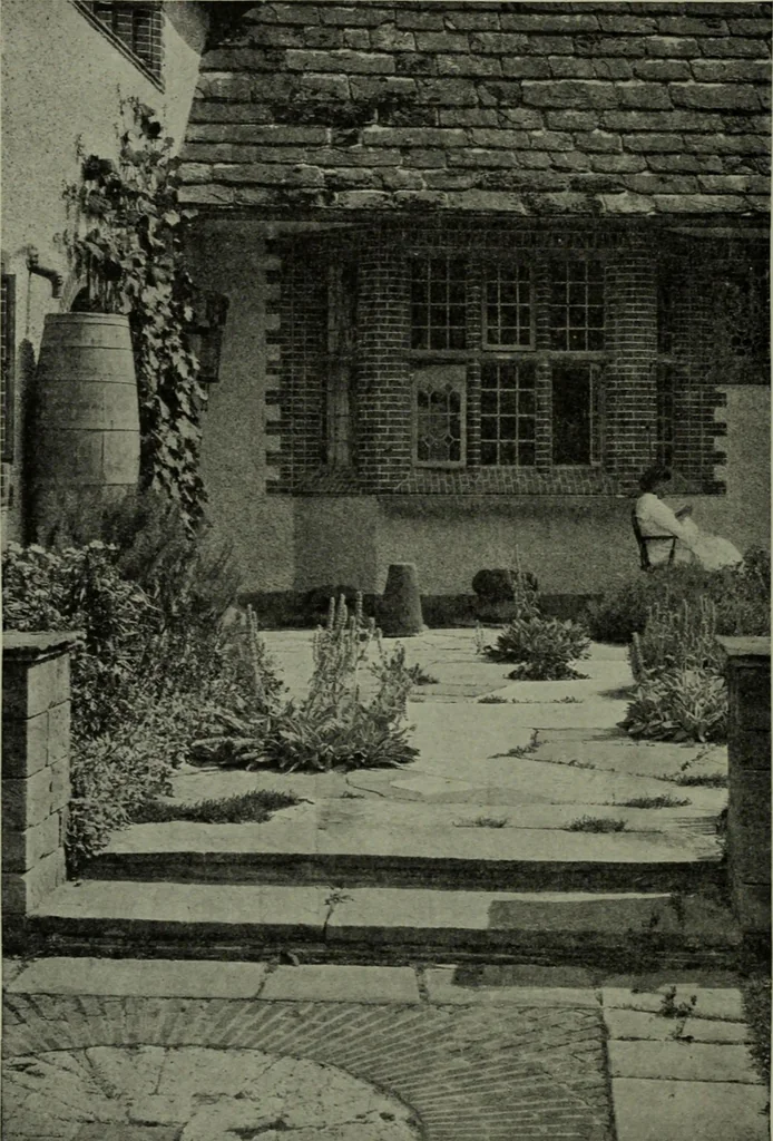 An illustration from Lutyens houses and gardens, 1921, leaf 51