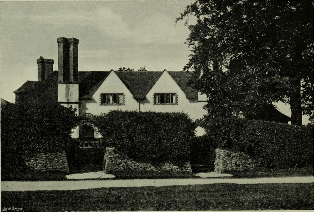 An illustration from Lutyens houses and gardens, 1921, leaf 53