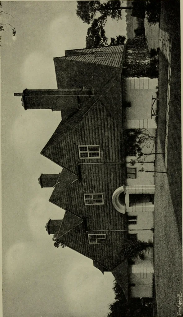An illustration from Lutyens houses and gardens, 1921, leaf 62