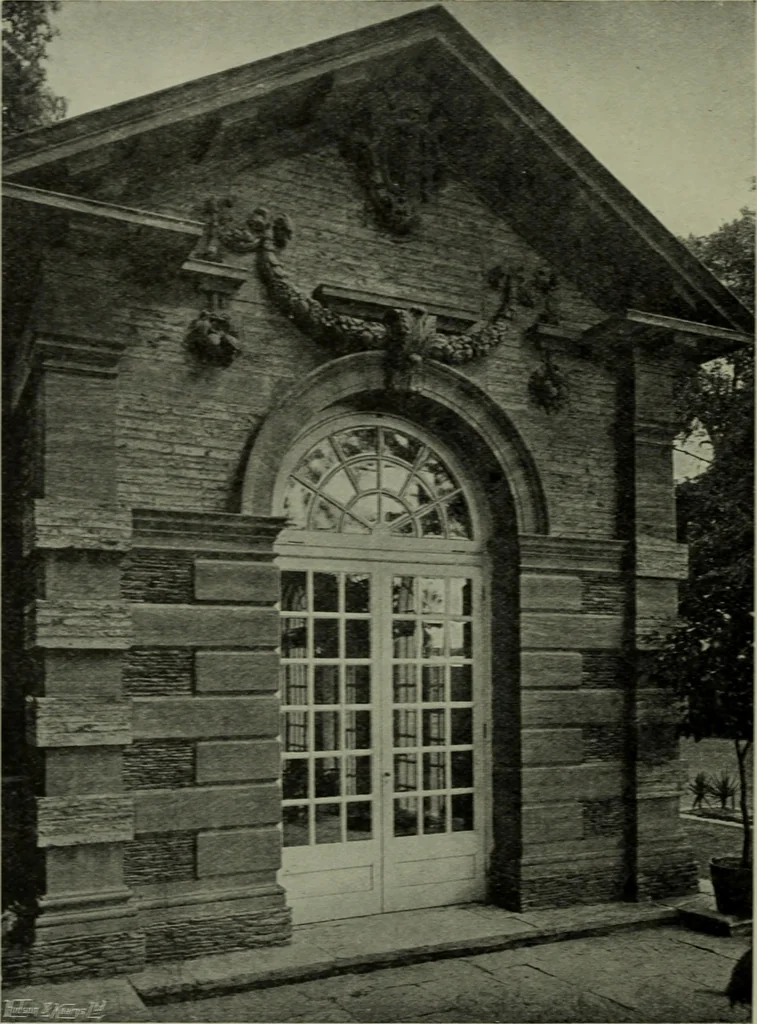 An illustration from Lutyens houses and gardens, 1921, leaf 97