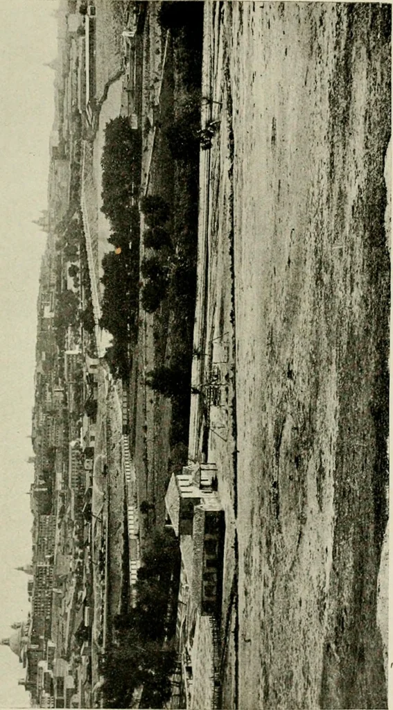 An illustration from Madrid : an historical description and handbook of the Spanish Capital, 1909, leaf 204
