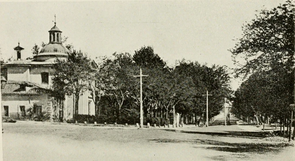 An illustration from Madrid : an historical description and handbook of the Spanish Capital, 1909, leaf 327