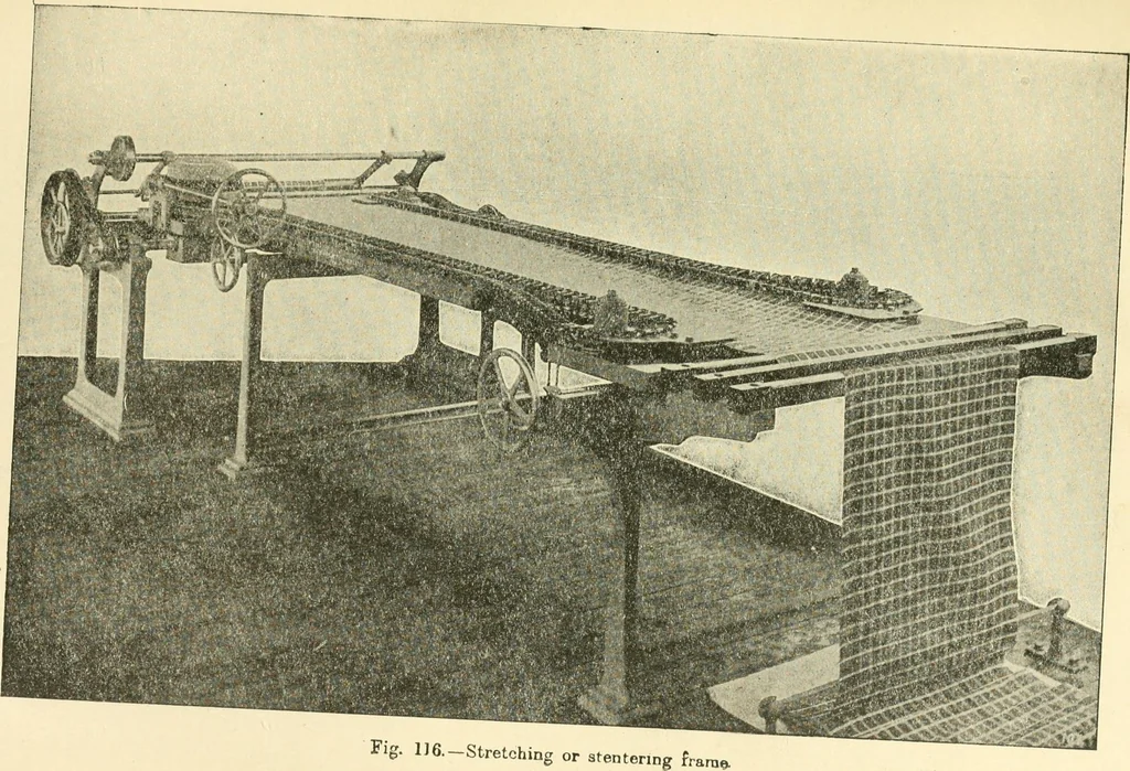 An illustration from A manual of dyeing: for the use of practical dyers, manufacturers, students, and all interested in the art of dyeing, 1919, leaf 372