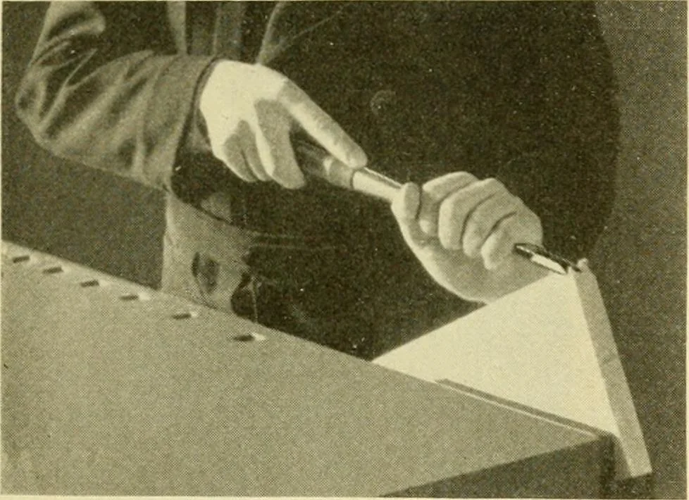 An illustration from Manual training for the rural schools; a group of farm and farm home woodworking problems, 1916, leaf 12