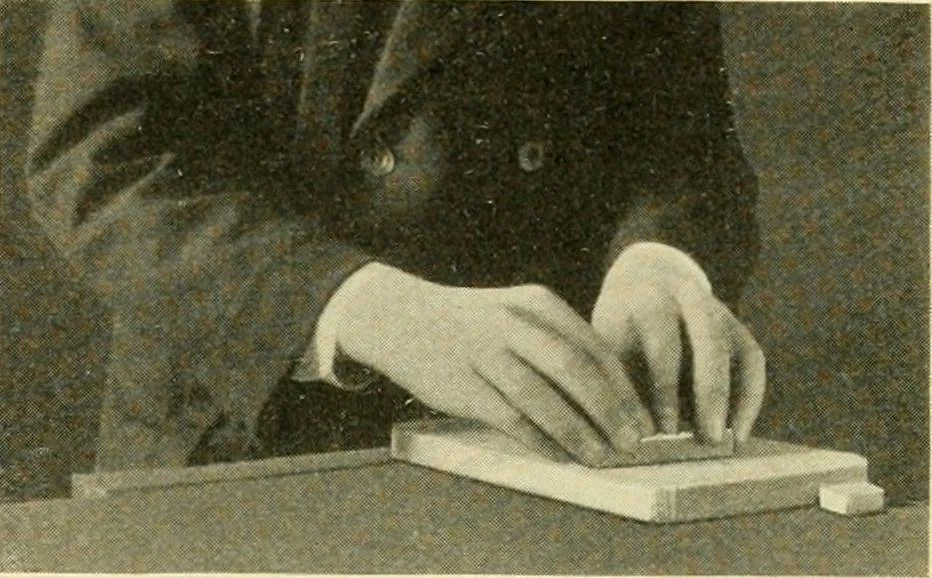 An illustration from Manual training for the rural schools; a group of farm and farm home woodworking problems, 1916, leaf 14