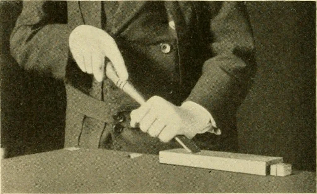 An illustration from Manual training for the rural schools; a group of farm and farm home woodworking problems, 1916, leaf 27